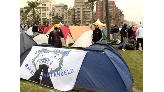 Más de 2.000 jóvenes acampan para debatir políticas públicas