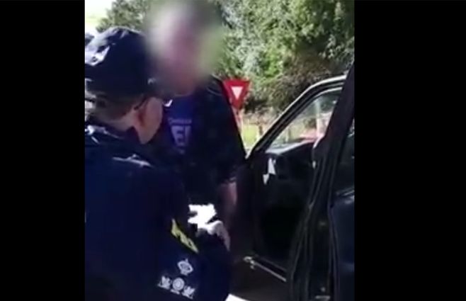 El conductor uruguayo fue grabado mientras ofrecía una atención para ser liberado. La ley en Brasil juzga la corrupción activa con al menos dos años de prisión