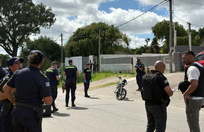 Foto: Mª Eugenia Scognamiglio, Subrayado. Escena del enfrentamiento a tiros entre la Policía y los sospechosos.