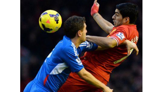 Suárez no para: le convirtió al Hull City por la Premier League