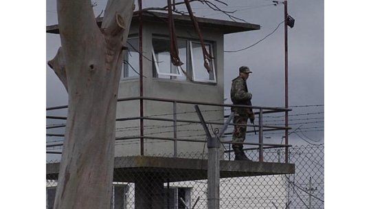 Diferencias entre Interior y Defensa por vigilancia en cárceles