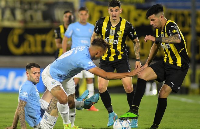 Foto: Dante Fernández Foco Uy 