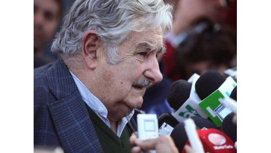 Mujica criticó a medios de comunicación y dijo que “poco sirven