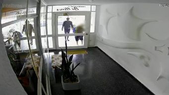 imputaron al delincuente que entro a una casa, robo y golpeo a una mujer de 88 anos