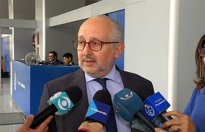 PABLO-DA-SILVEIRA-VUELVEN-VACACIONES.jpg