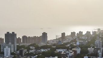 inumet advierte por ingreso por areas costeras de una gran nube de polvo proveniente de la patagonia