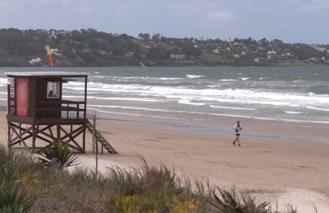 Foto: Canal 10. Playa de Solanas, Maldonado.