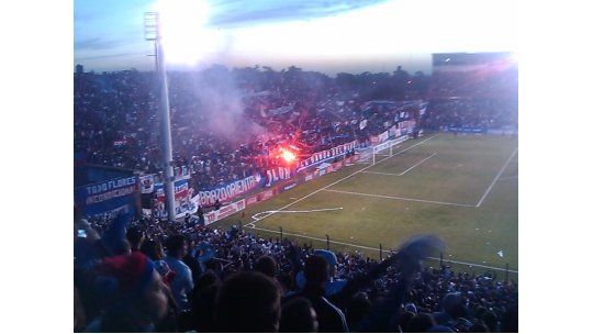 subrayado_media_legacy/nacional_festeja3.jpg
