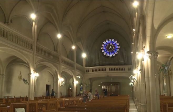 Iglesia-Montevideo-por-dentro.jpg