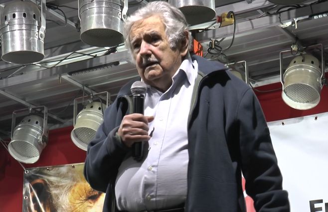 Mujica-en-nuevo-acto.jpg