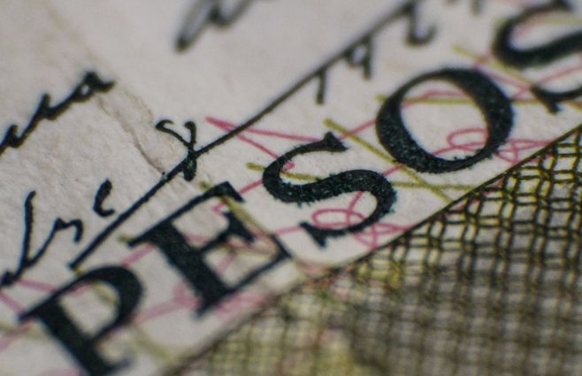 PESOS-URUGUAYOS-BILLETE-DETALLE-FOCOUY