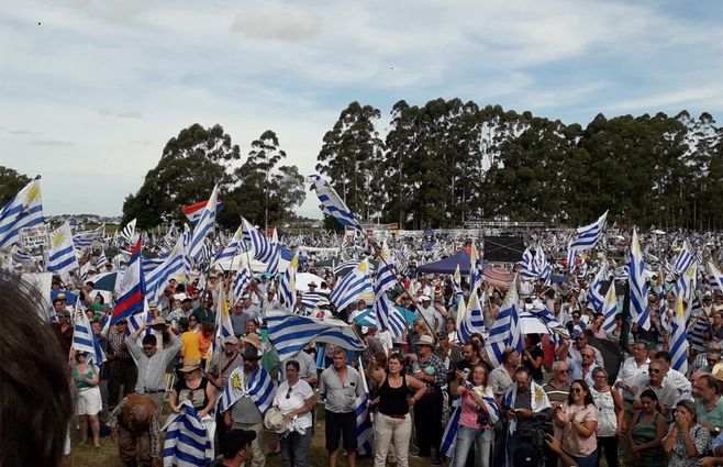 FOTO: tomada de la transmisión en vivo del acto en el Facebook de Un solo Uruguay 