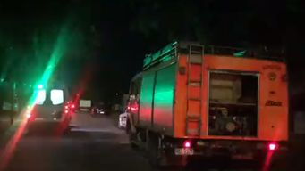 un hombre apunalo a su pareja y se prendio fuego en la casa