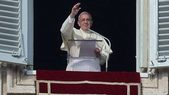 Papa Francisco empezó así el 2014: hay que parar la violencia