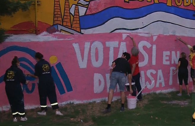 pintadas-por-el-SI-en-barrios-de-Montevideo.jpg