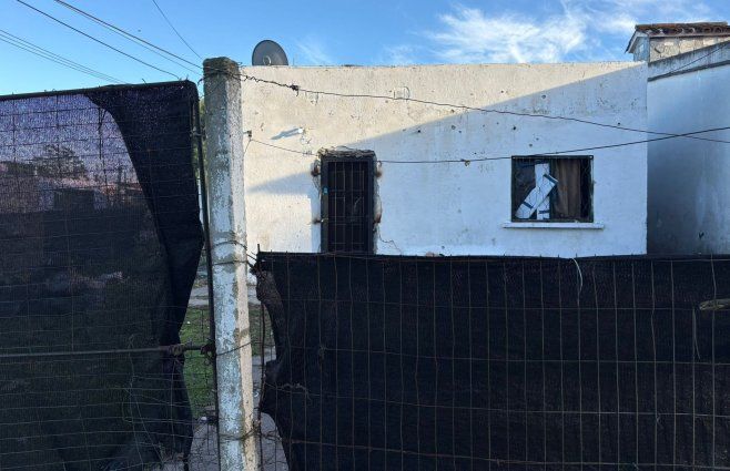 Foto: Subrayado. Casa donde fue hallada la víctima, en barrio Peñarol.