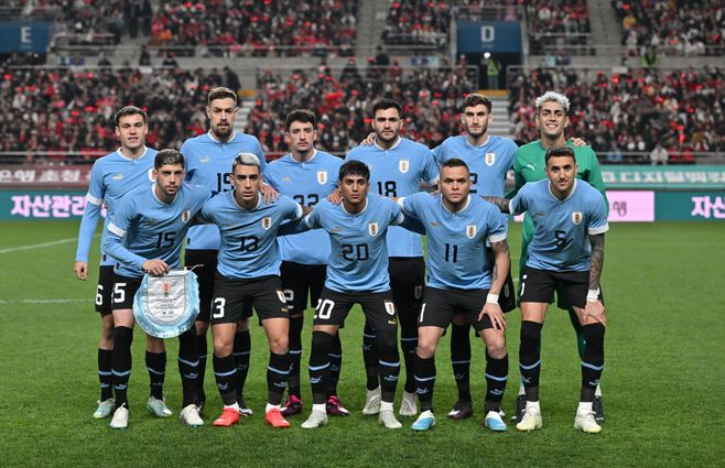 El 11 inicial de la Selección Uruguaya en el amistoso ante Corea del Sur. Foto: AFP.