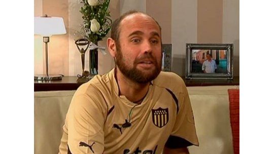 Jimmy Jump: es de Peñarol y quiere ponerle el gorro a Forlán