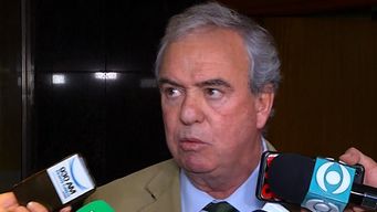 Luis Alberto Heber, ministro del Interior.