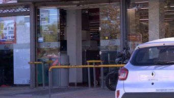 El supermercado está ubicado en Avenida Belloni y Matilde Pacheco, Piedras Blancas.