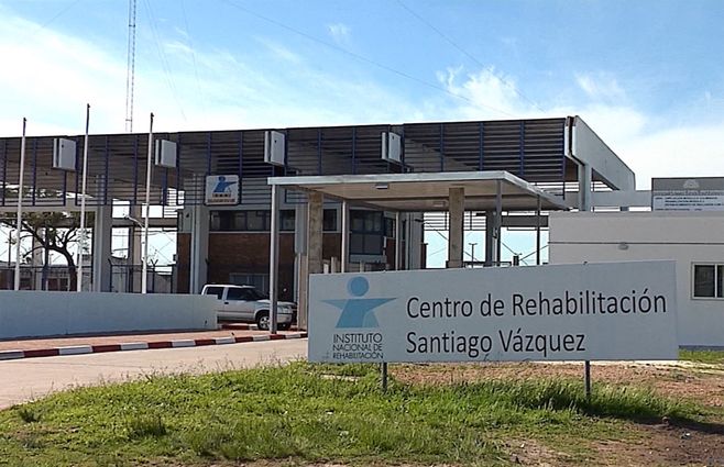 centro-de-rehabilitacion-santiago-vazquez-comcar-fachada