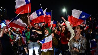 chile rechaza por abrumadora mayoria el proyecto de una nueva constitucion