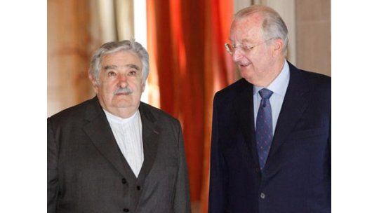 Mujica en Bélgica con Katoen Natie, el permisario del Puerto