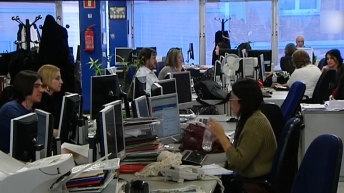 La demanda laboral creció 1,3% en noviembre respecto a octubre y se encamina a cerrar 2025 en año récord