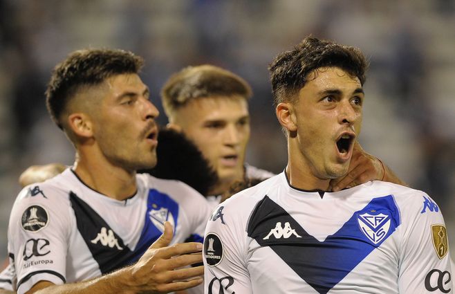 Vélez contra Nacional Copa Libertadores Foto Baires Foco Uy.jpeg