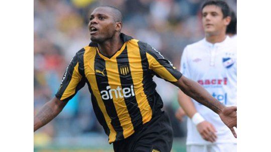 Peñarol-Nacional frente a frente este domingo a las 16 horas