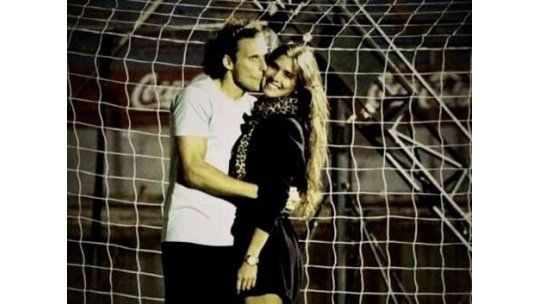 Diego Forlán confirmó vía Twitter que se casa este año