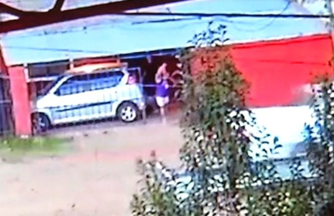 Cleomedes Medina&nbsp; fue a la casa que compartió con Olga Costa la tarde anterior al asesinato. No la encontró en ese momento. Las cámaras de vigilancia dan cuenta del hecho.&nbsp;