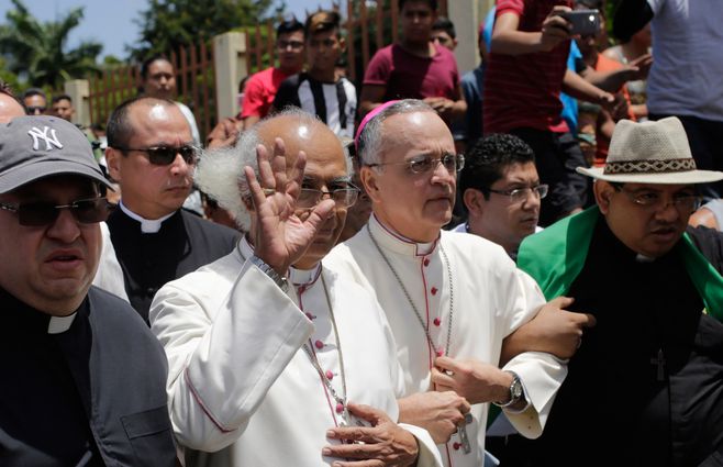 obispos nicaragua apoyan a la población AFP.jpg