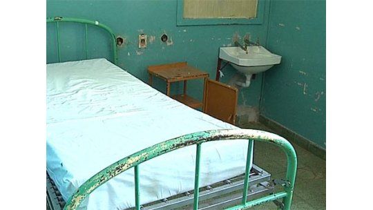 MSP inspecciona el mal estado edilicio del Hospital de Clínicas
