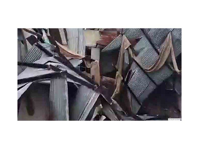 Así quedó el interior del Liceo de Dolores tras ser arrasado por el tornado Así quedó el interior del Liceo de Dolores tras ser arrasado por el tornado