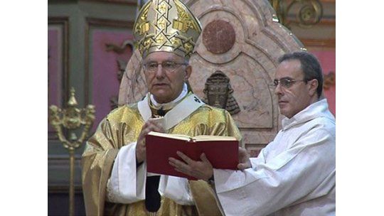 Aborto: Iglesia Católica amenaza a legisladores con la excomunión