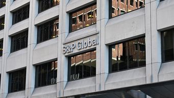 s&p mantuvo calificacion de uruguay para deuda de corto y largo plazo en pesos y moneda extranjera