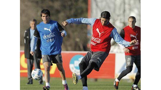 El Ruso Pérez será el único cambio de Uruguay para la final