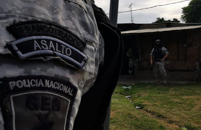 policia-allanamiento-homicidio-barrio-coppola-chagas.jpg