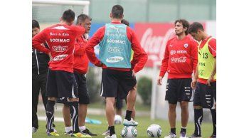 Chile no se confía en la ausencia de Forlán y de otros lesionados