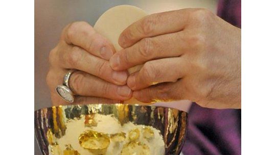 Iglesia uruguaya incorporará hostias para celíacos