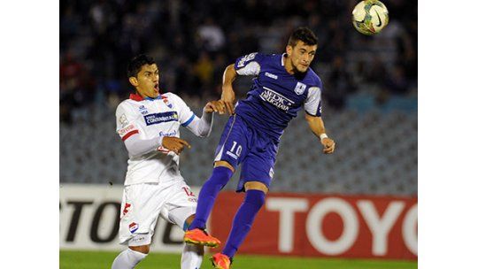 Defensor ganó, pero no alcanzó y quedó a un paso de la final