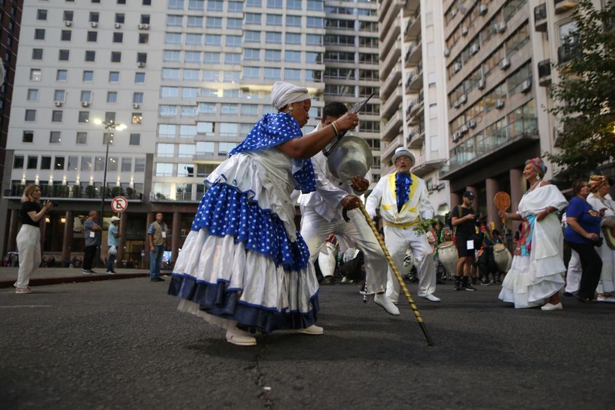 carnaval desfile inaugural 2023 foco uy (31).jpeg