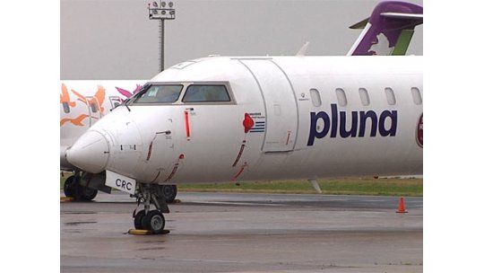 Gobierno evalúa quedarse con los aviones y maneja dos opciones