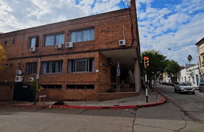 Foto: Subrayado. Escuela donde fue hallada la droga.