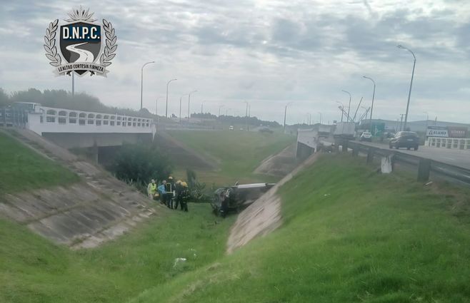 despistó-y-cayó-de-un-puente