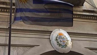 renuncio el director nacional de vivienda, jorge ceretta tras pedido de ministro lozano