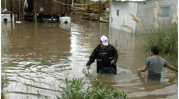 la copiosidad de las lluvias genero problemas en el sur y este del pais