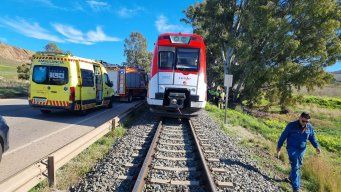 España: una grúa golpeó los vidrios de un pequeño tren. Foto publicada por el ministro de Transporte de España en X.