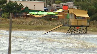 varios paradores en la costa fueron afectados por la crecida del rio de la plata